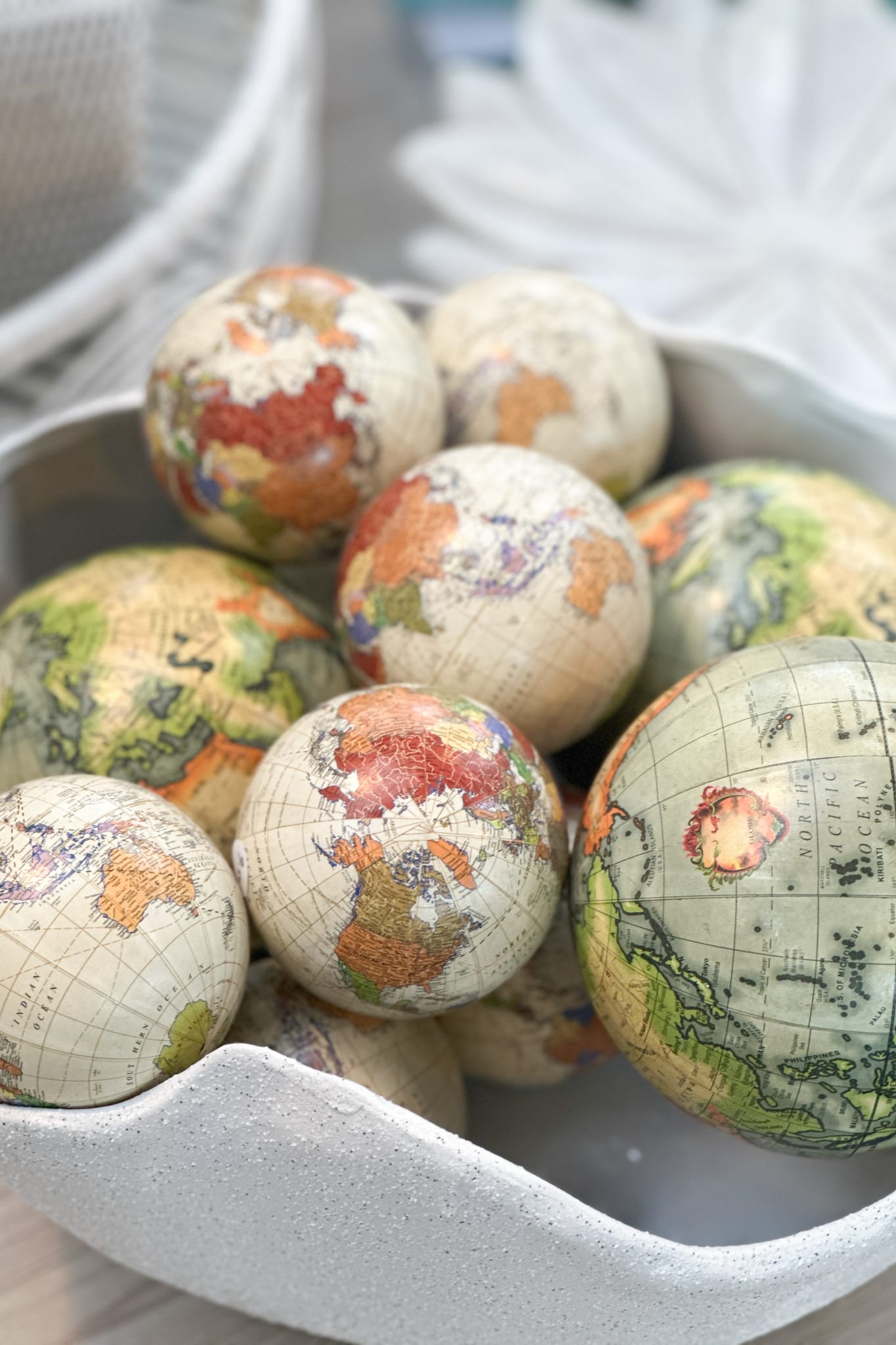 World Globe Cream Small - Magpie Style