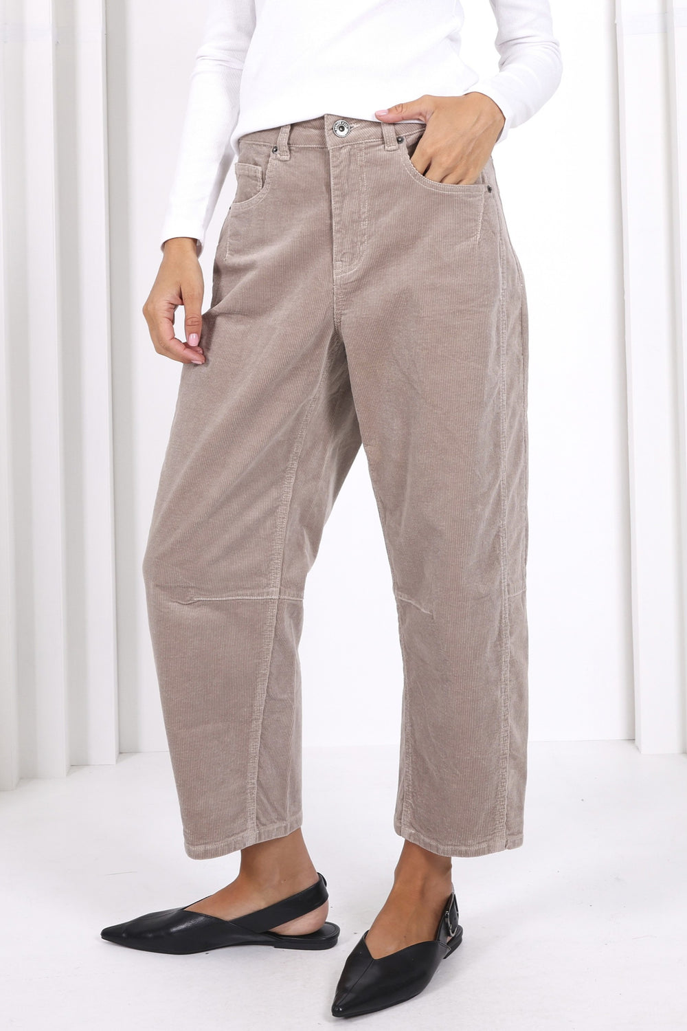 Toni Barrel Cord Jeans - Latte