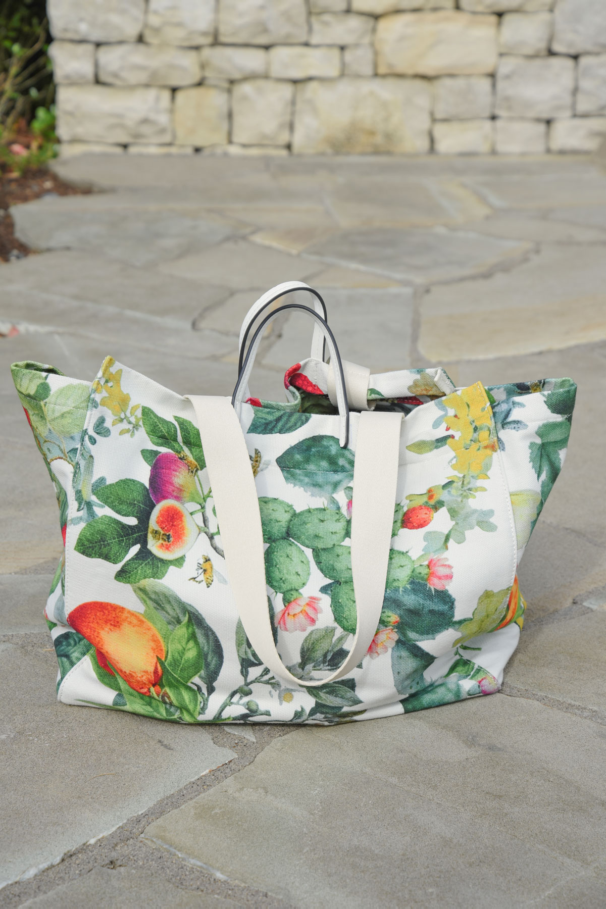 CURATE Tote-Ally My Vibe Bag - Fruit – additional product view