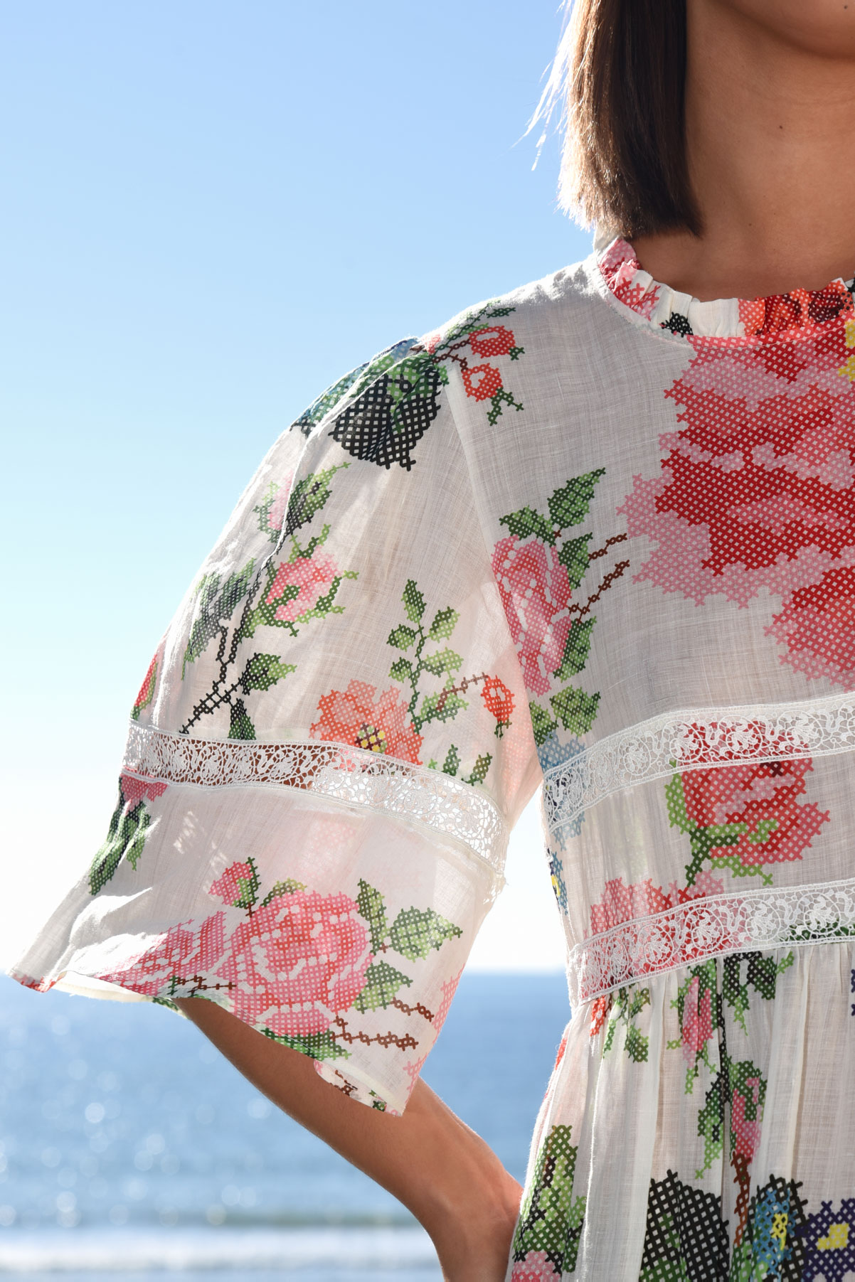 TRELISE COOPER Shop-A-Frolic Dress - White Floral – additional product view