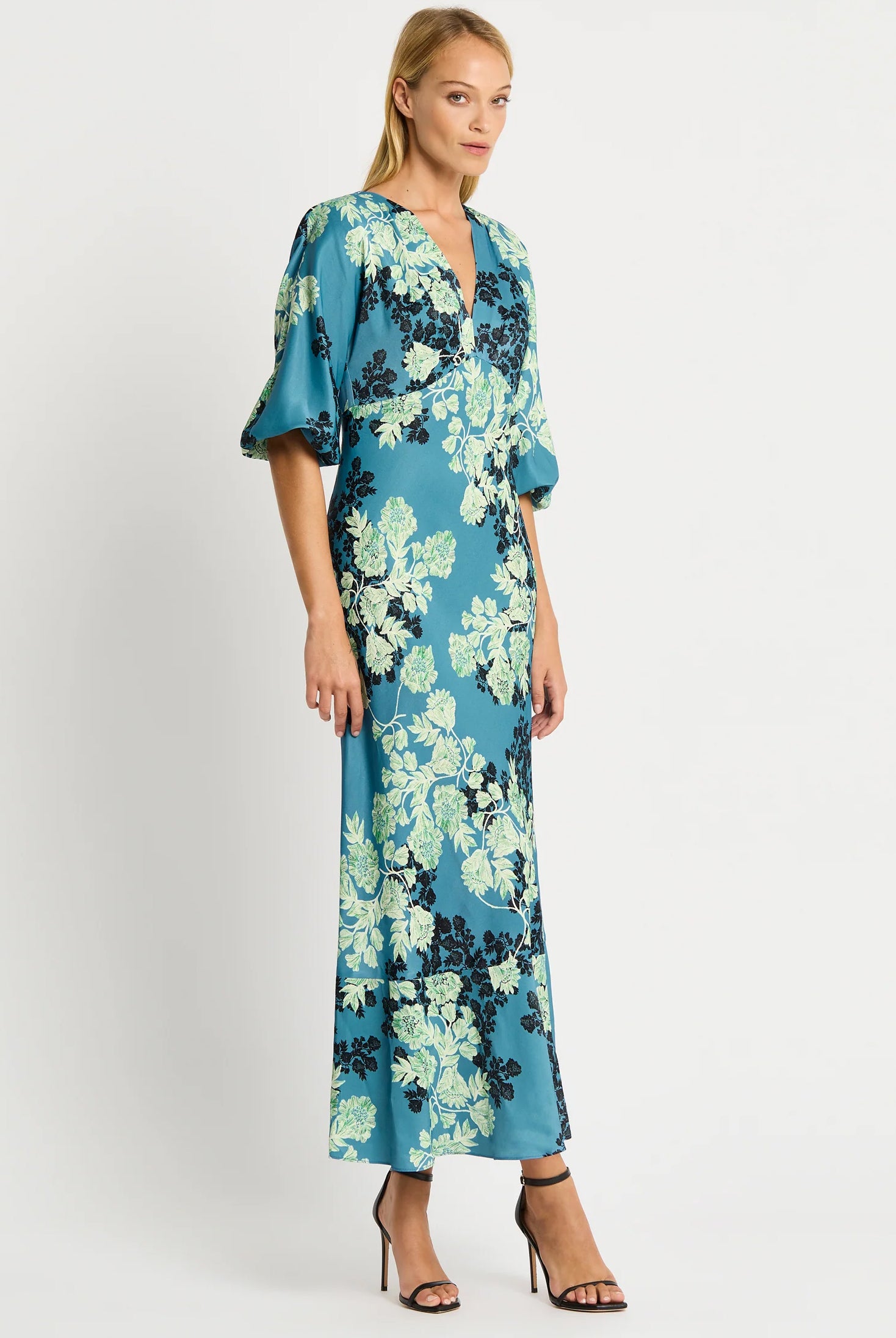 MOSS & SPY Serenity V-Neck Dress Blue Floral - Magpie Style