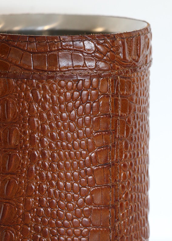 Croco Wine Cooler with Leather, alternate view