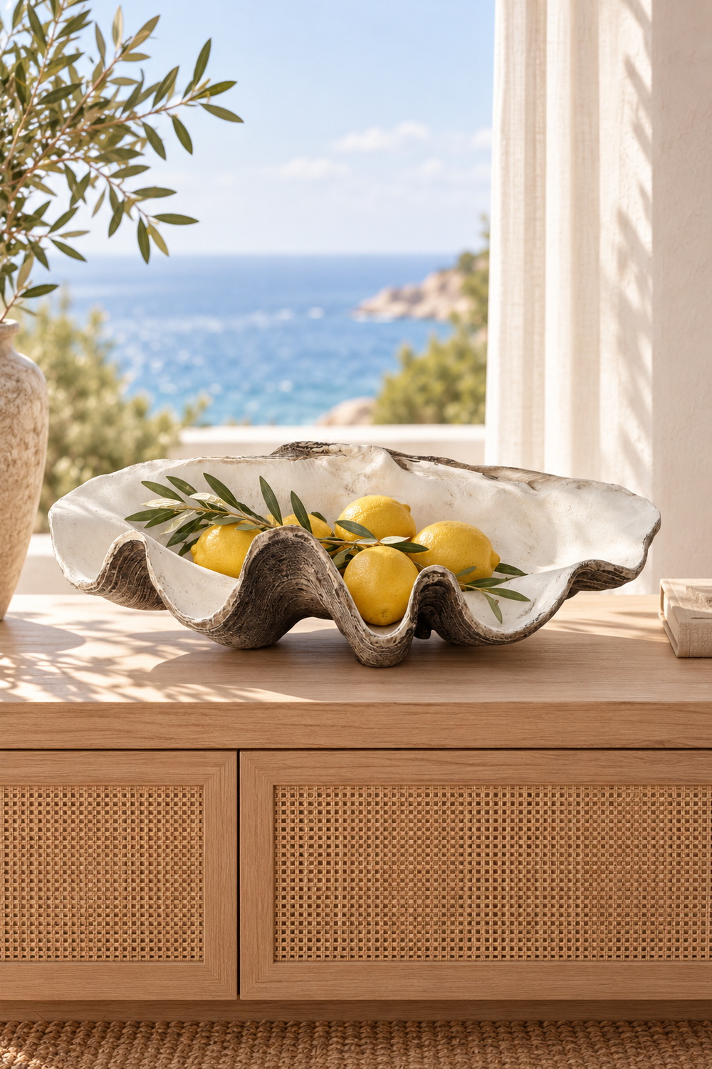 XL Resin Clam Shell - Natural