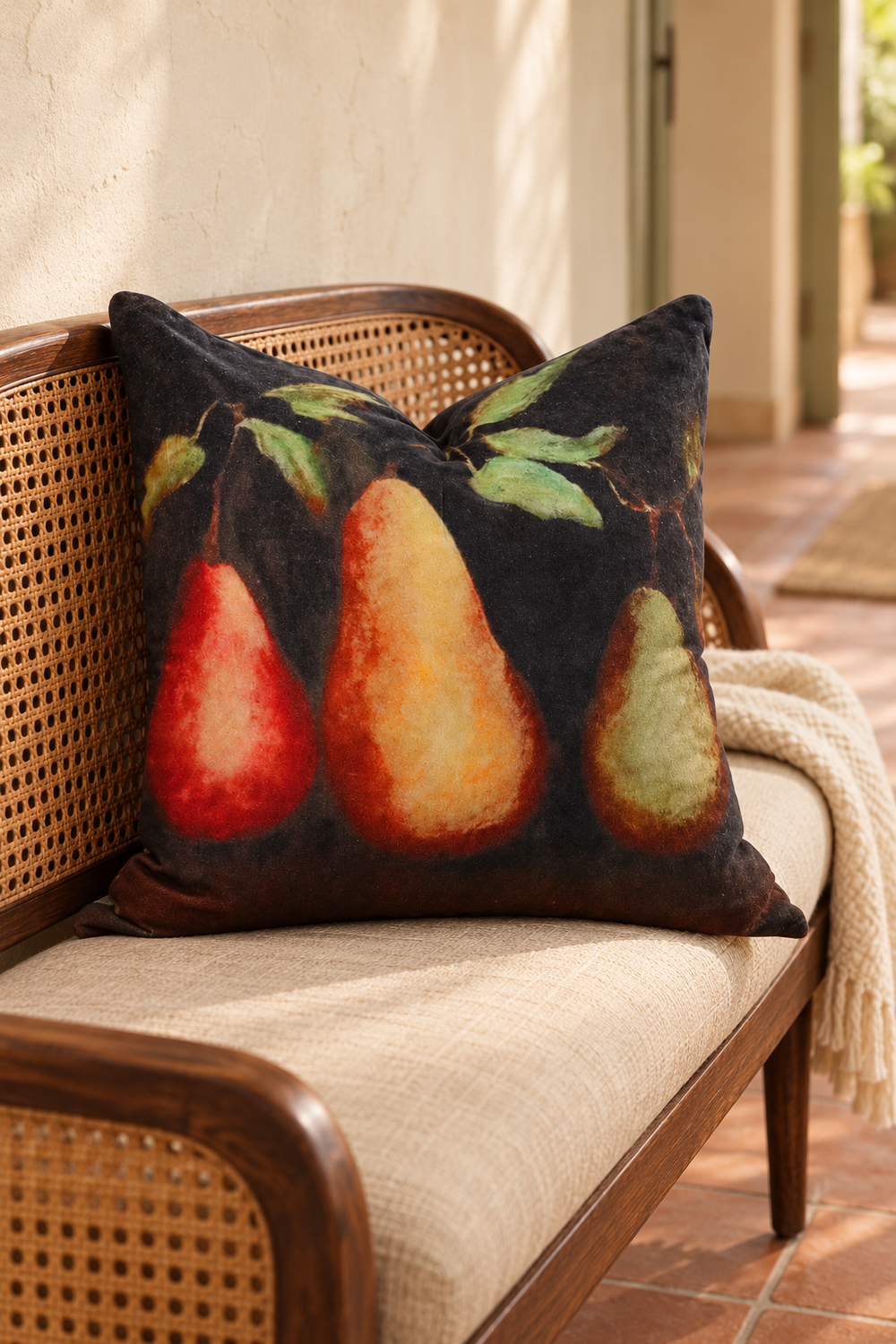 Rapheal Vintage Trois Poire Cushion