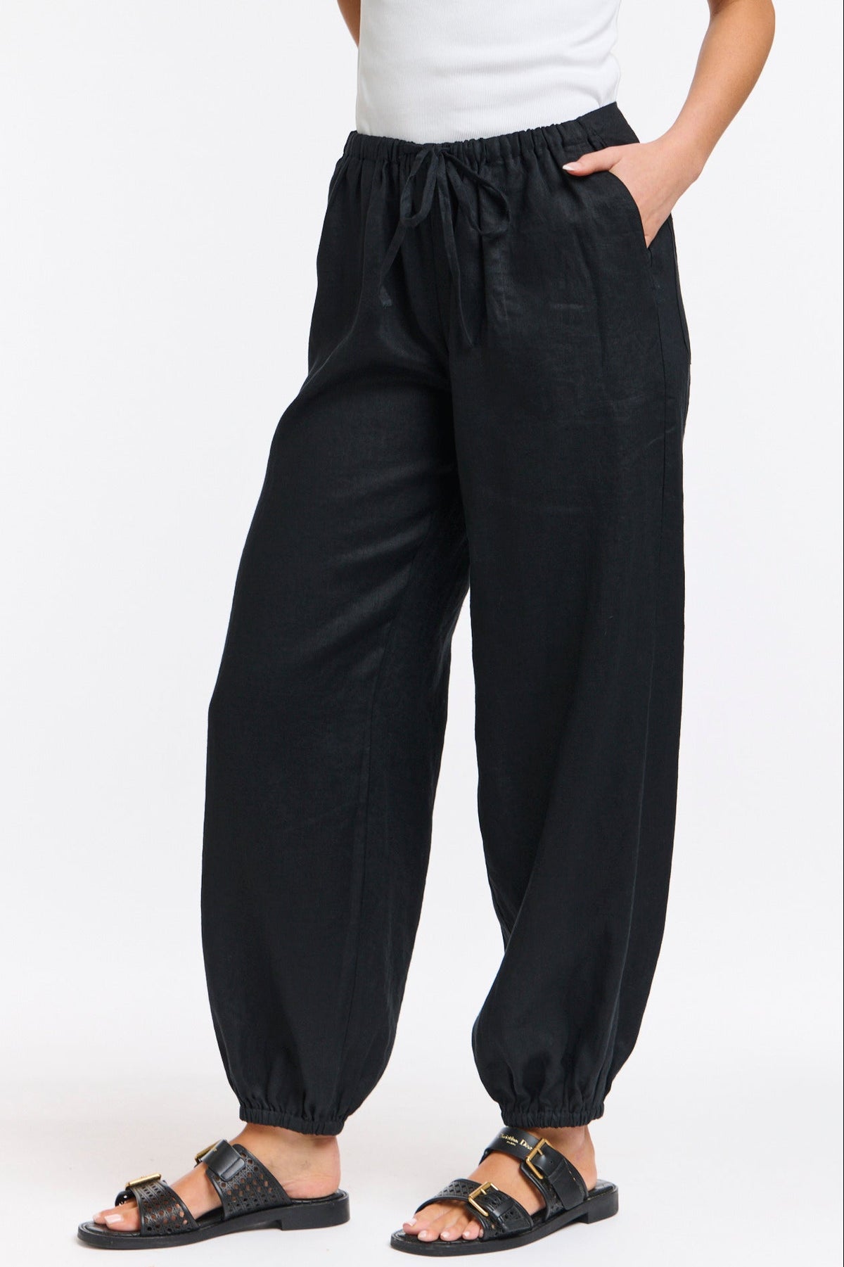 365 DAYS Leni Cuffed Linen Pants - Black, supplier photo 3