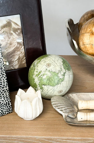 World Globe Green Medium