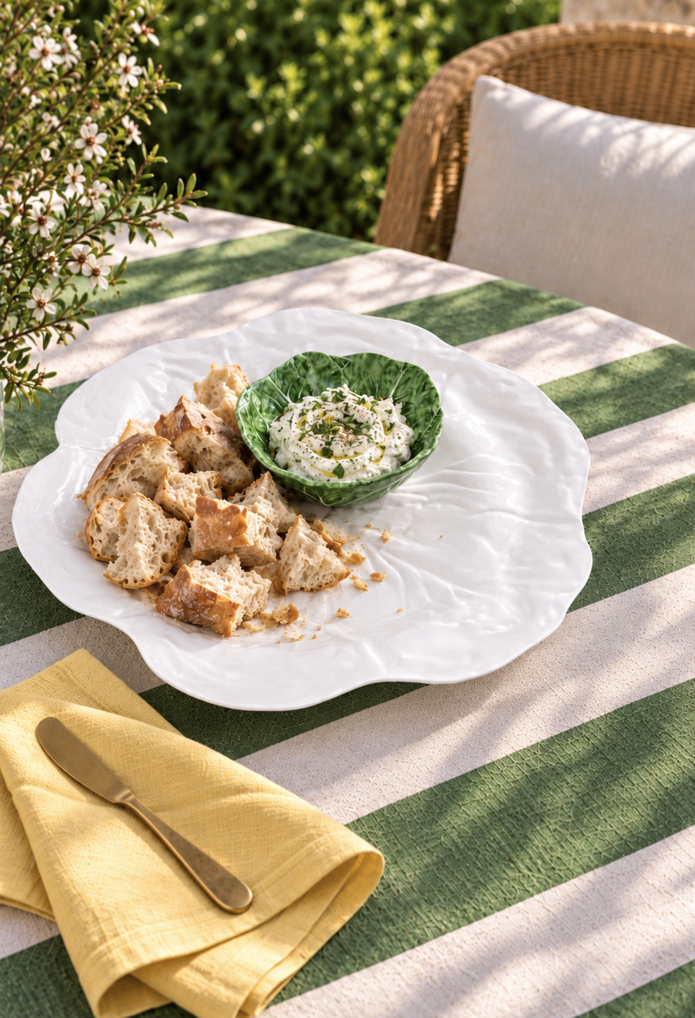 White Deep Platter – Cabbage Melamine
