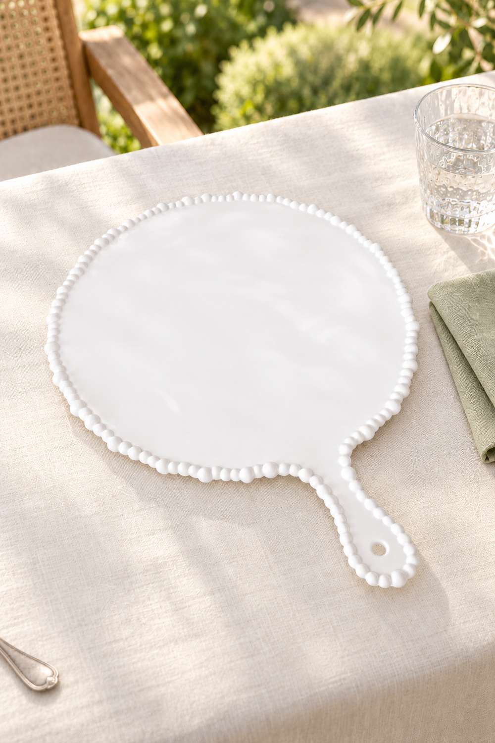 White Round Platter with Handle – Pearl Melamine