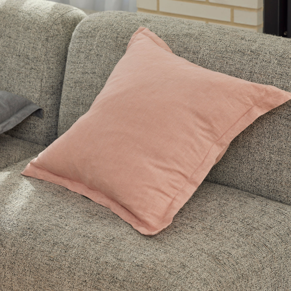 Cove Linen Cushion - Pink - 4